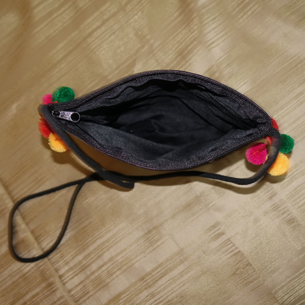 Pom Pom Crossbody Bag - Picture 5 of 6